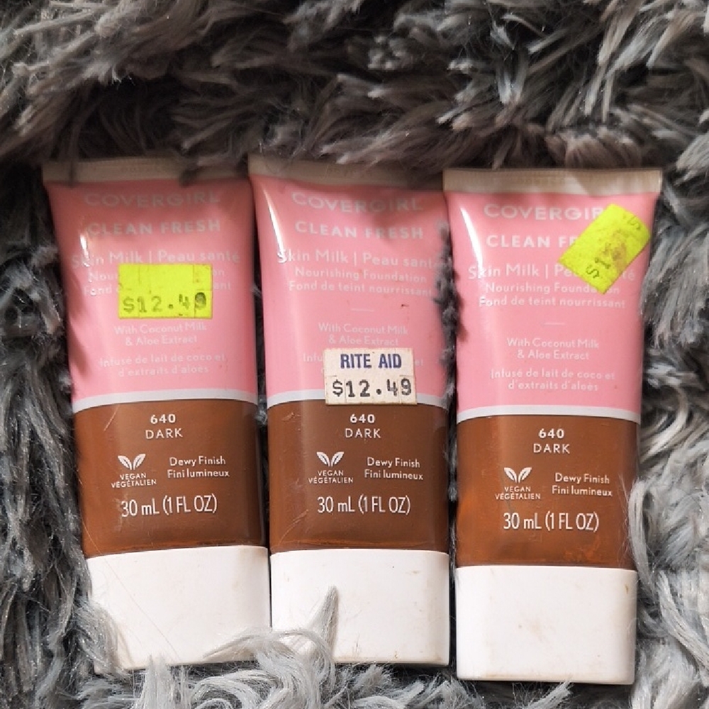 640 Dark - Set of 3 - CoverGirl Clean Fresh Skin Milk Foundation
